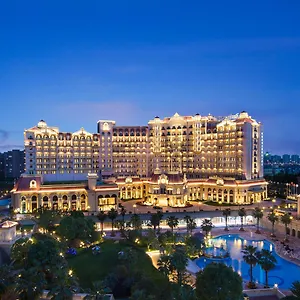 5* Отель Radisson Blu Forest Manor Hongqiao - Near Necc